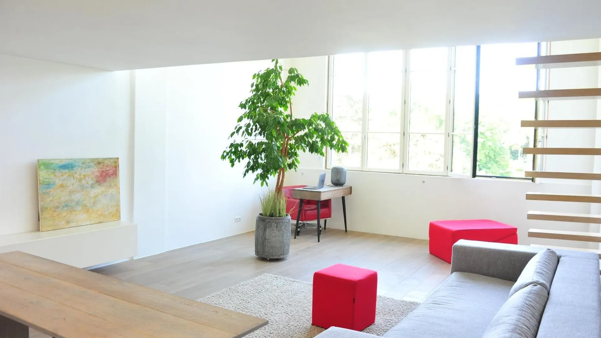 Spacious Loft In With Stunning View *